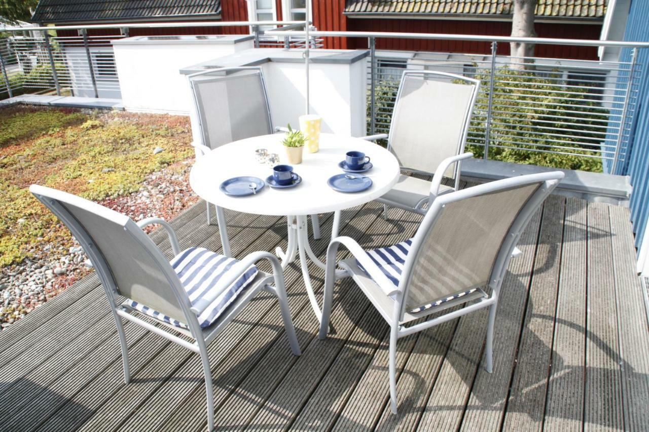 Ferienwohnungen Haus Am Deich Prerow Exterior foto